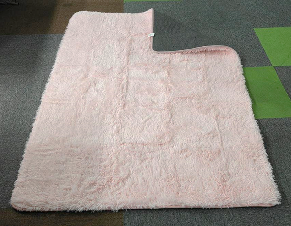 Ophanie 地毯因存在火灾隐患而被召回；违反联邦可燃性法规；由 Ophanie 在 Amazon.com 独家销售