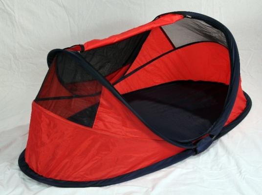 Folding kidco hot sale tent