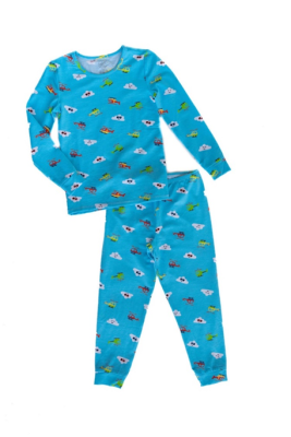 Pijama de dos piezas retirado del mercado en tela azul claro con helicópteros y nubes con caritas felices