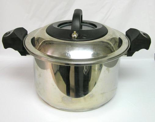 Recalled Bella Cucina Brand "Zip Cooker" Low Pressure Cooker